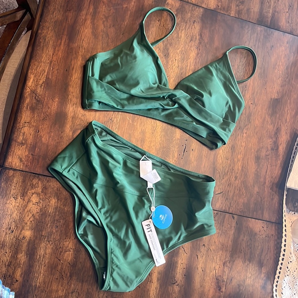 Cupshe high waisted, v neck front bikini